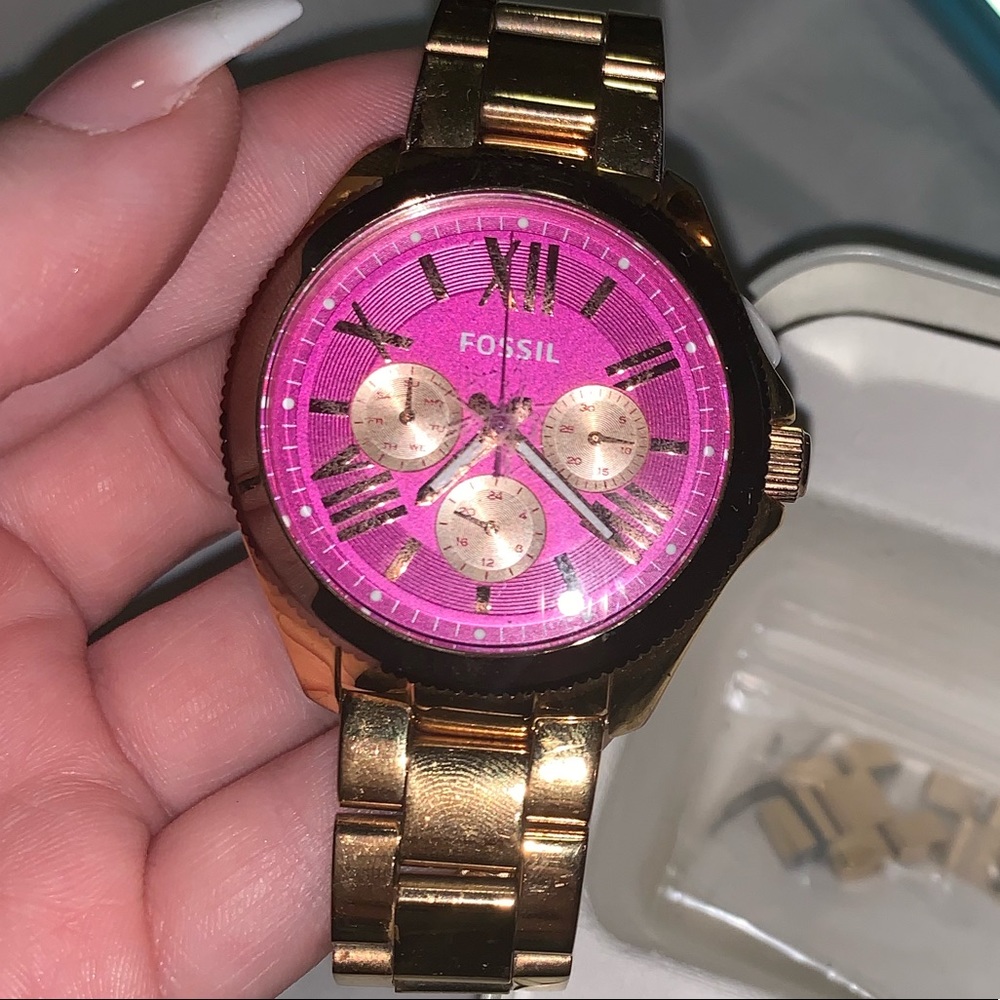 Women’s fossil watch